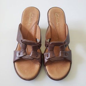 Clarks 6 Brown Heels Sandals Leather H Style Slide